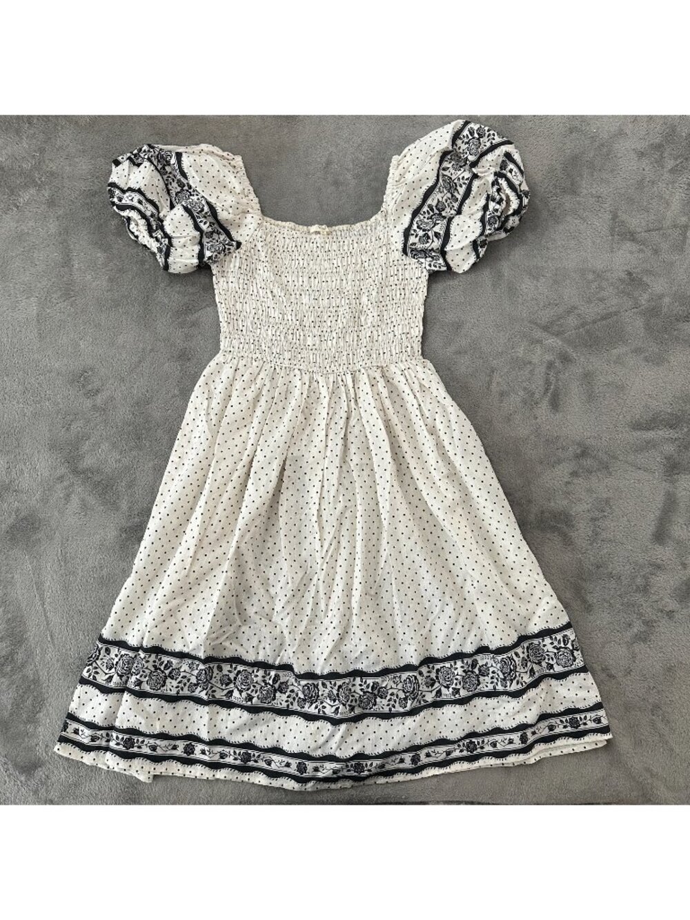Easel Puffed Sleeve Smocked Polka Dot Midi Dress MEDIUM Pockets White Black